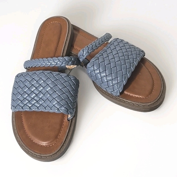 Blue Woven Sandals Slip On Women's Size 7M - Picture 1 of 6